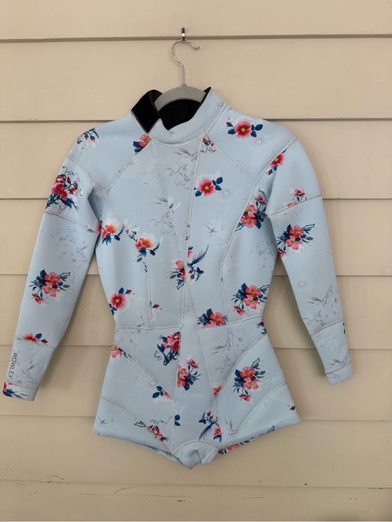 Cynthia Rowley Other - NWT Cynthia Rowley Size M Wetsuit